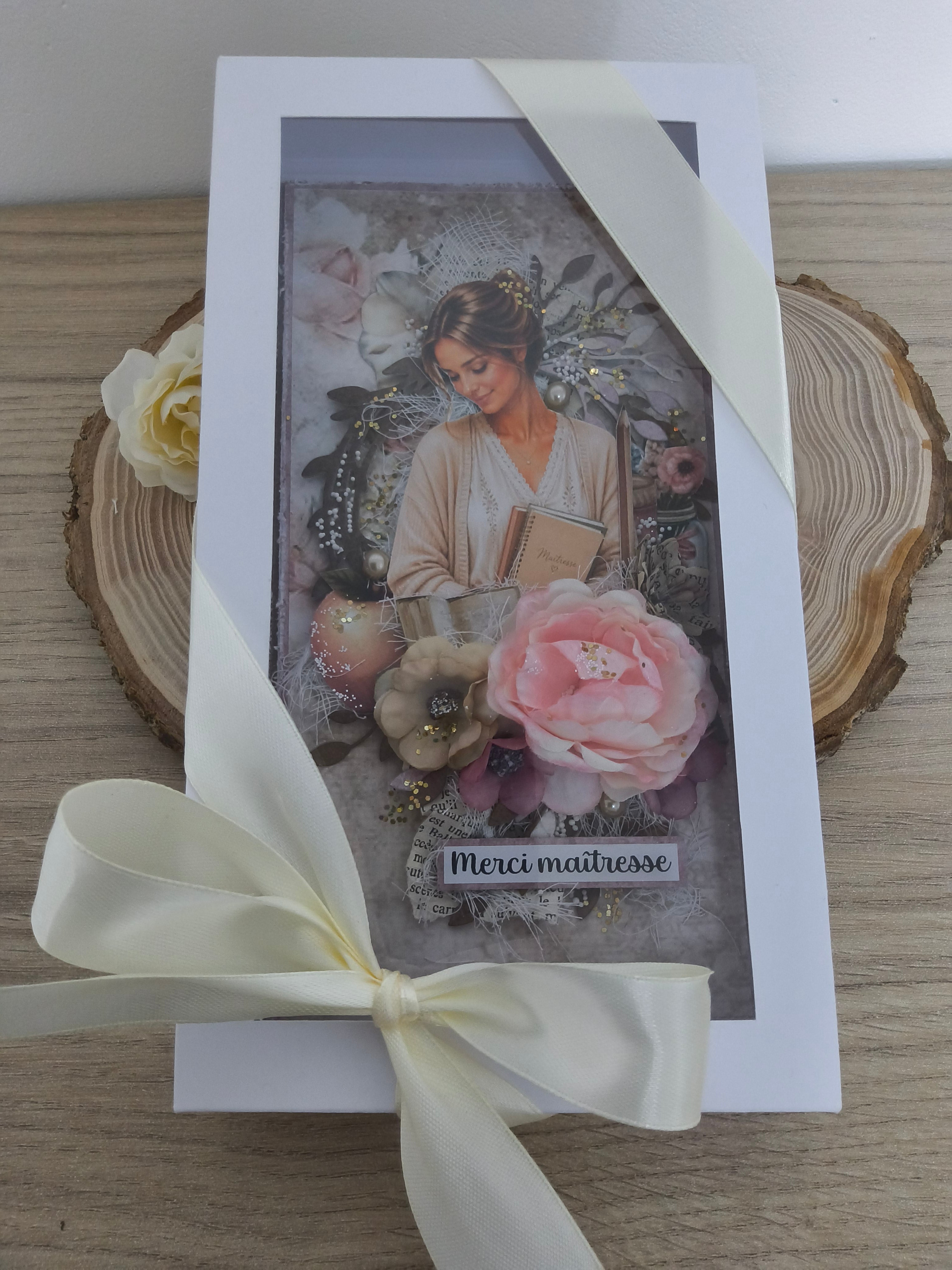 Coffret Carte Cadeau + Porte-Clés Maîtresse — Illustration Vintage Fleurie