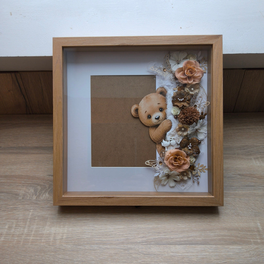 Cadre naissance Ourson Fleuri — Tons Caramel & Blanc